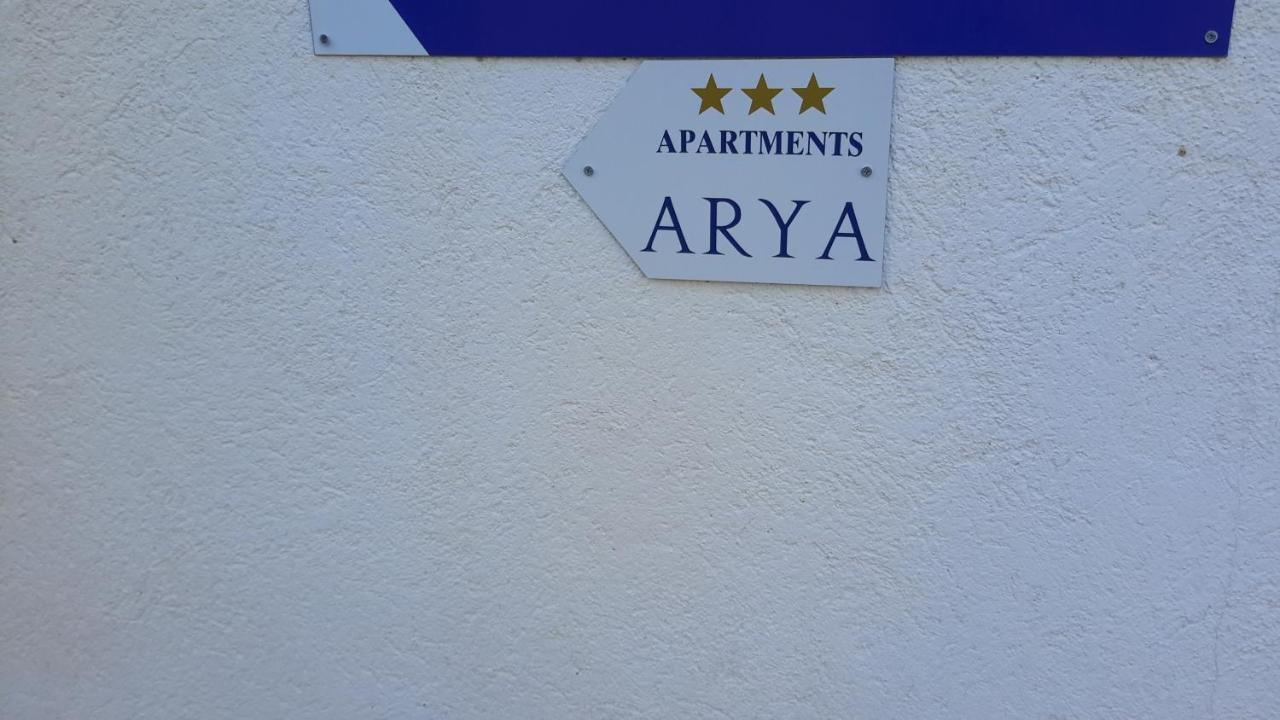 Ferienwohnung Arya Podstrana Exterior foto