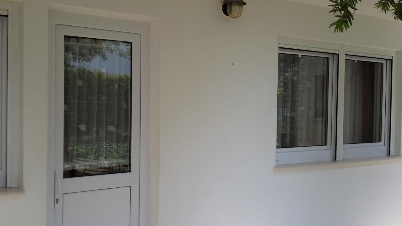 Ferienwohnung Arya Podstrana Exterior foto